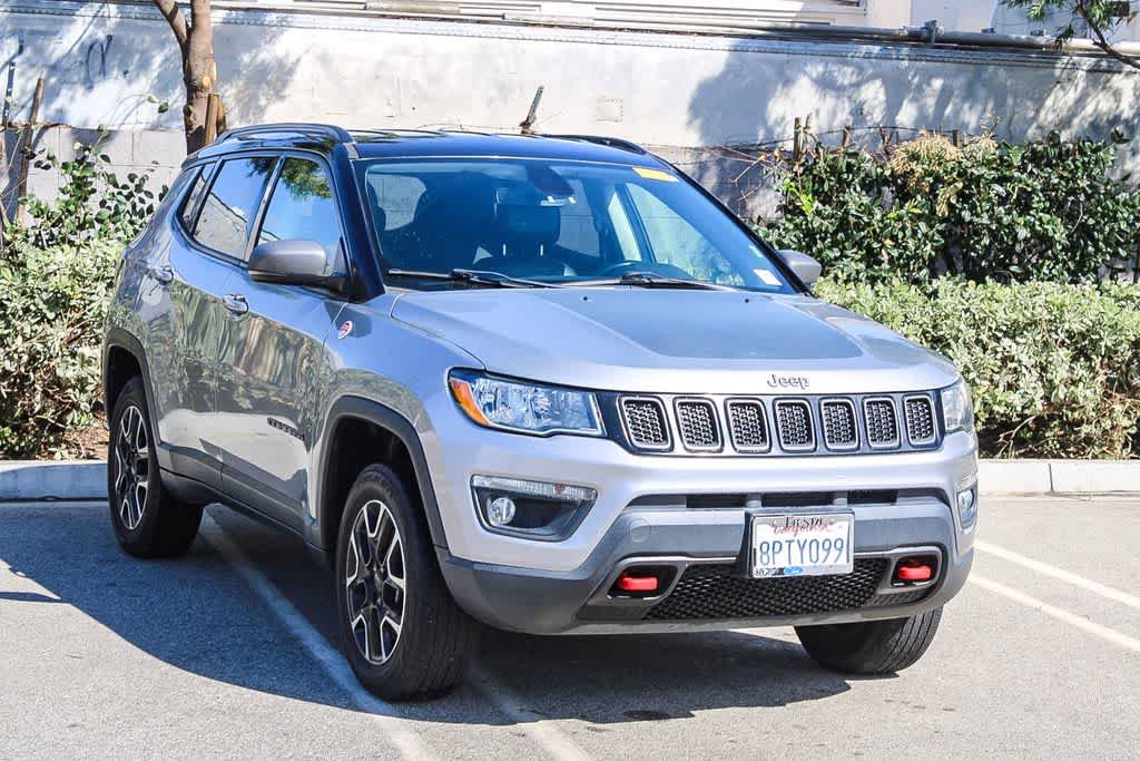 Used 2020 Jeep Compass Trailhawk AWD/4WD image 3