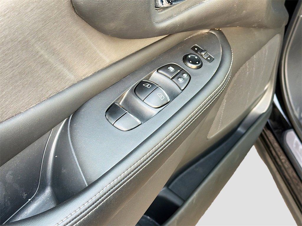 Used 2024 Nissan Murano SL image 18