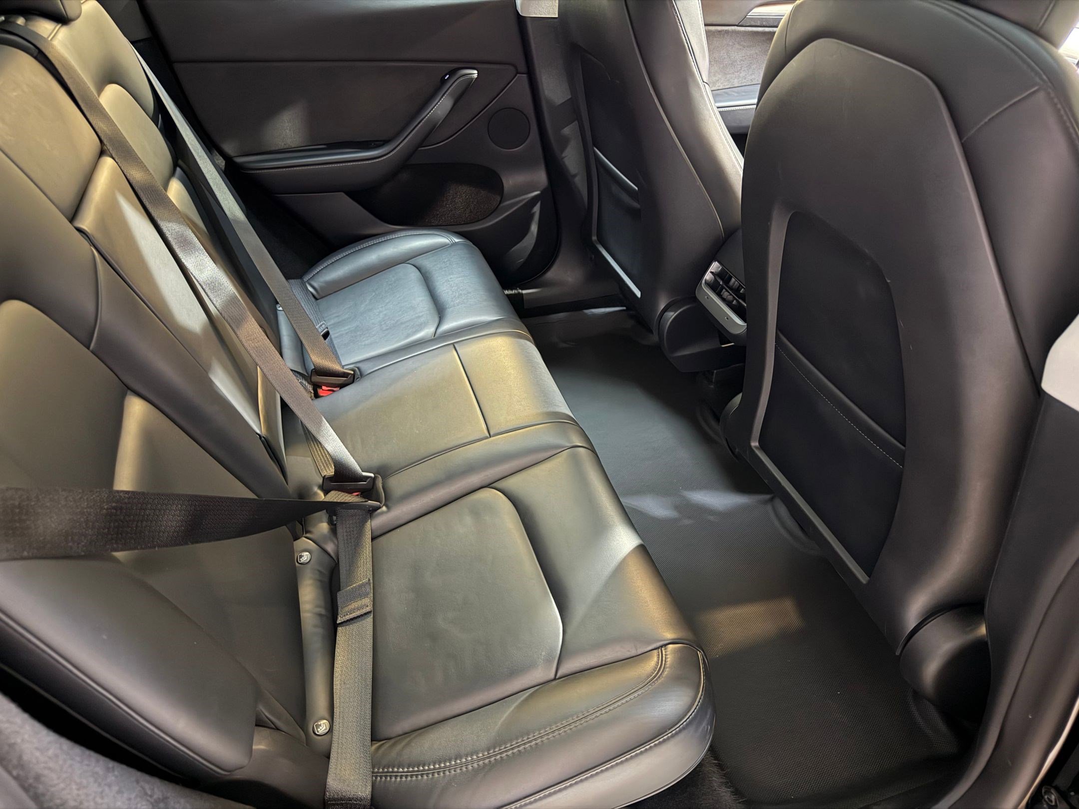 Used 2023 Tesla Model Y Long Range image 42