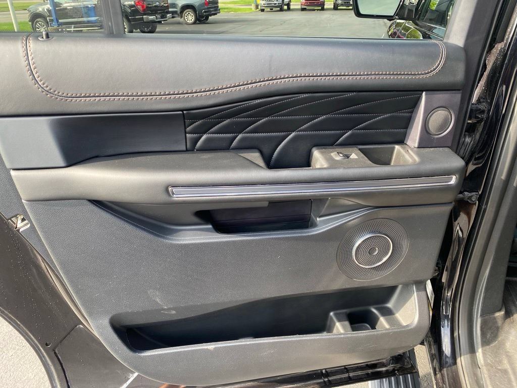 Used 2021 Ford Expedition Max Platinum AWD/4WD image 40