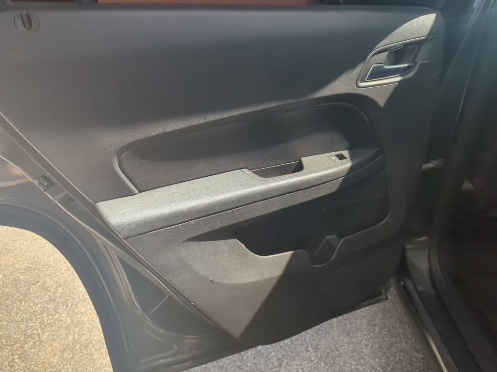 Used 2017 GMC Terrain SLE FWD image 14