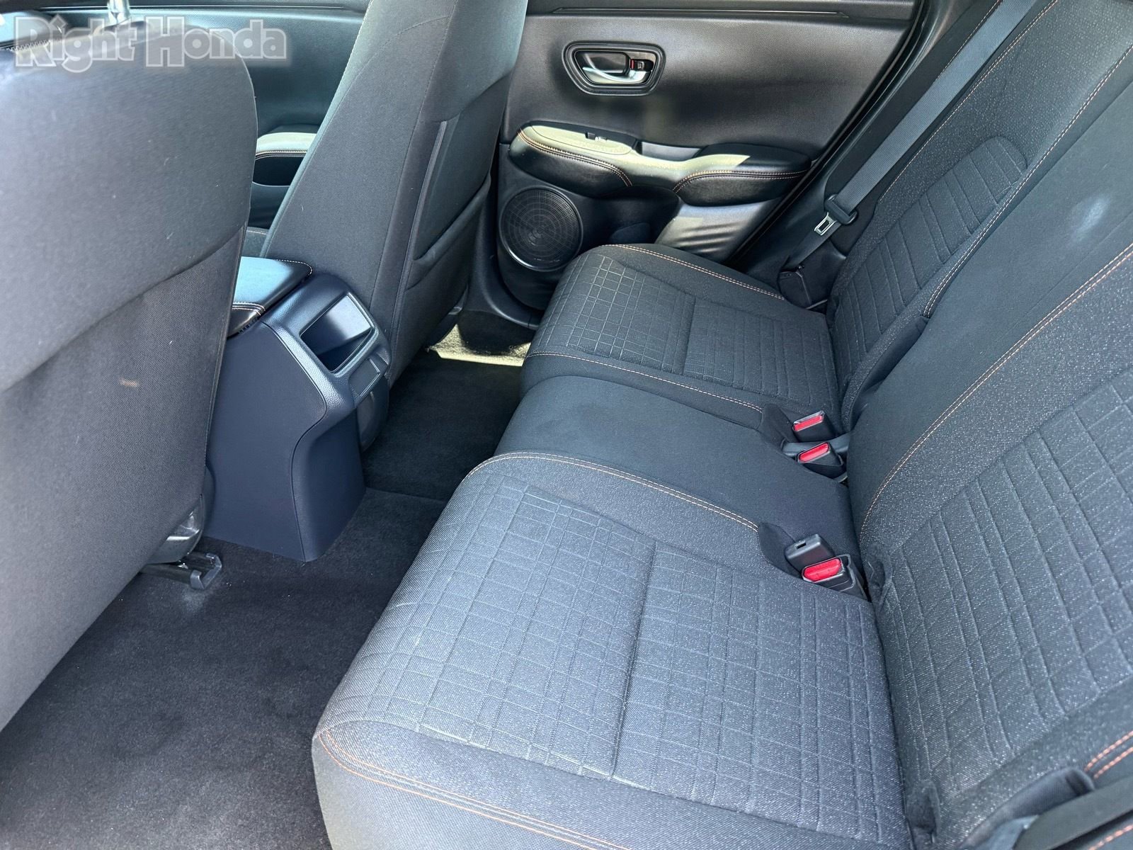 Certified 2025 Honda HR-V Sport image 27