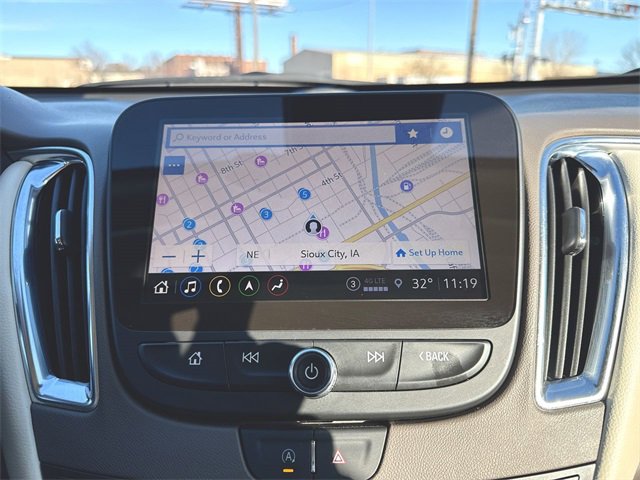 Used 2024 Chevrolet Malibu LT image 14