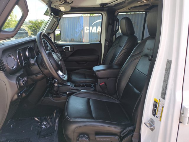 Used 2021 Jeep Wrangler Unlimited Sahara w/ Cold Weather Group AWD/4WD image 16