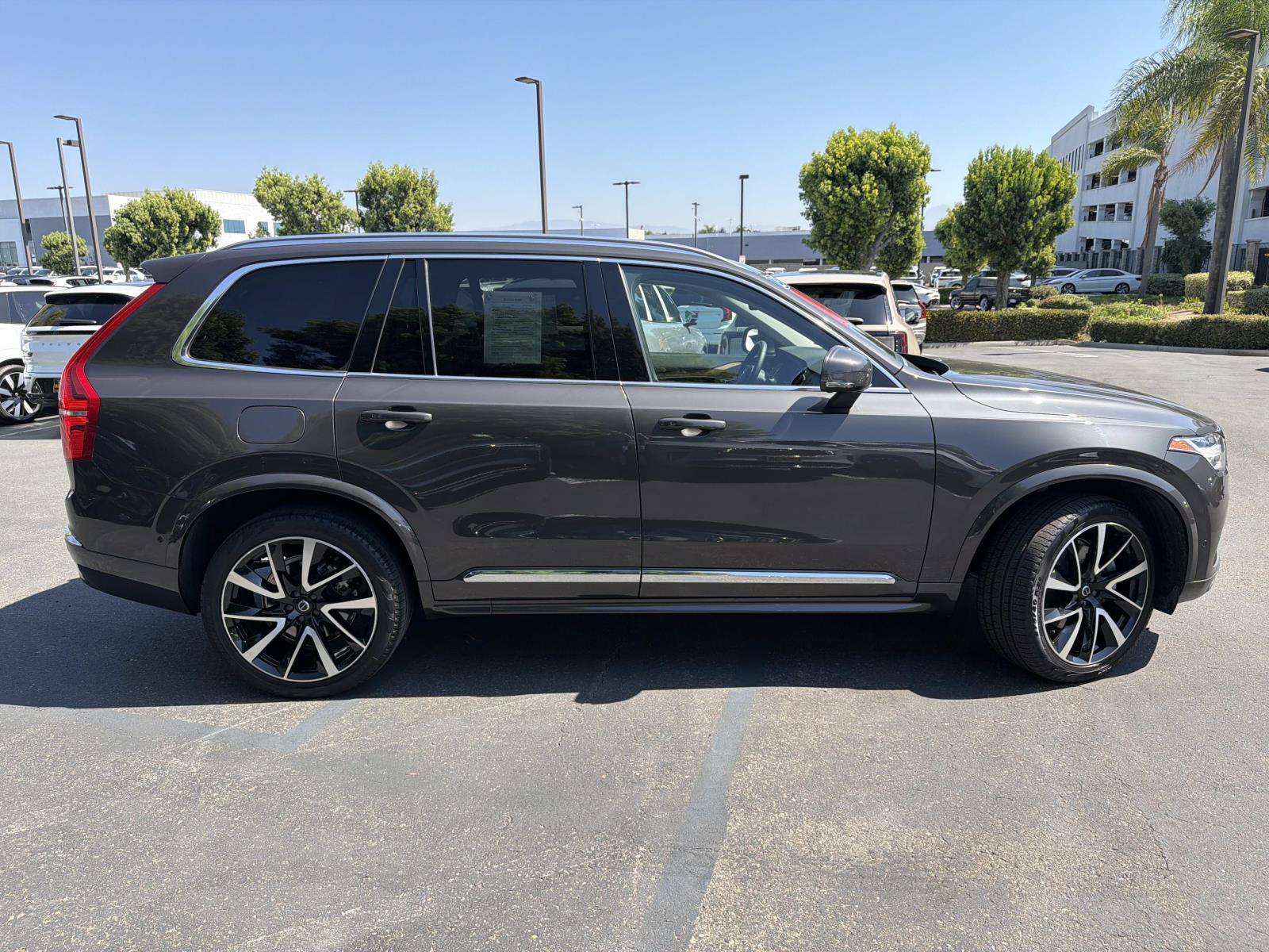 Certified 2023 Volvo XC90 B6 Plus w/ Protection Package Premier AWD/4WD image 4
