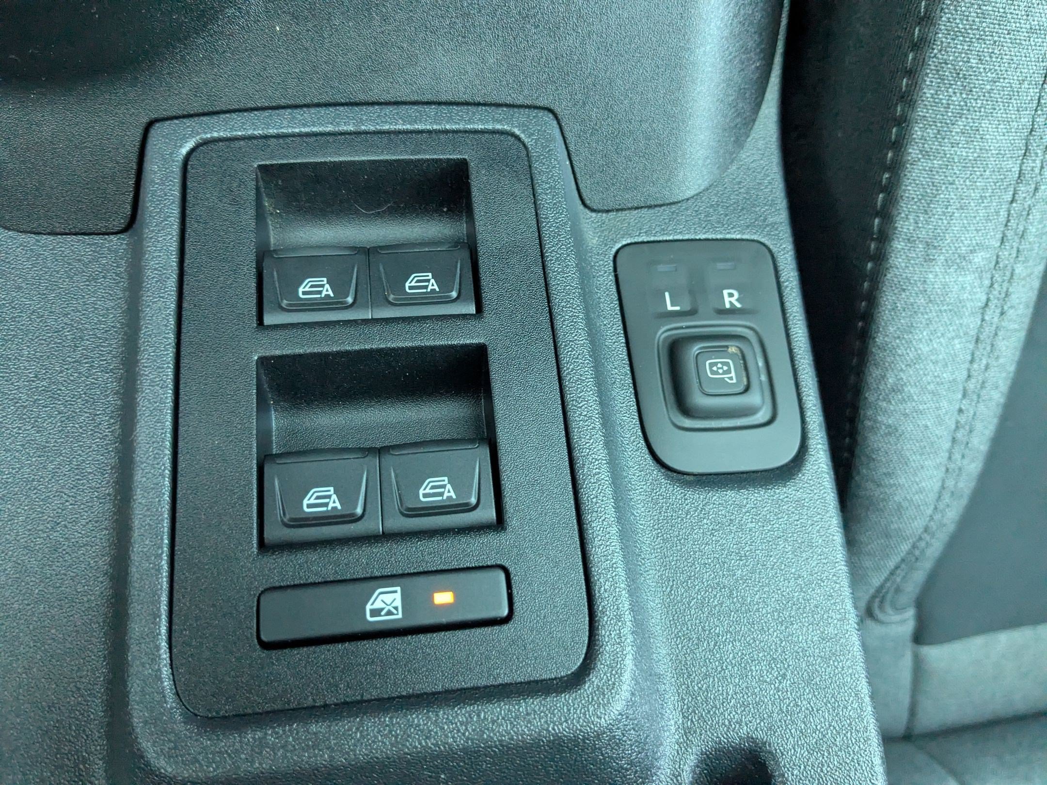 Used 2022 Ford Bronco 4-Door AWD/4WD image 26
