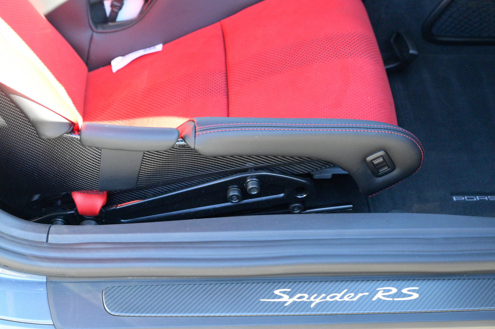 Used 2024 Porsche 718 Boxster Spyder RS image 37