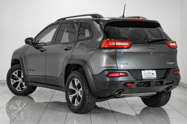 Used 2017 Jeep Cherokee Trailhawk w/ Cold Weather Group image 8