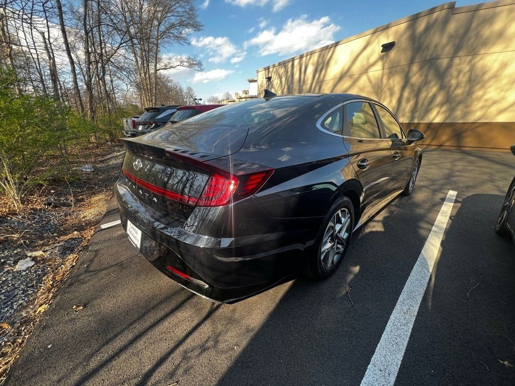 Certified 2023 Hyundai Sonata SEL w/ Cargo Package FWD image 12