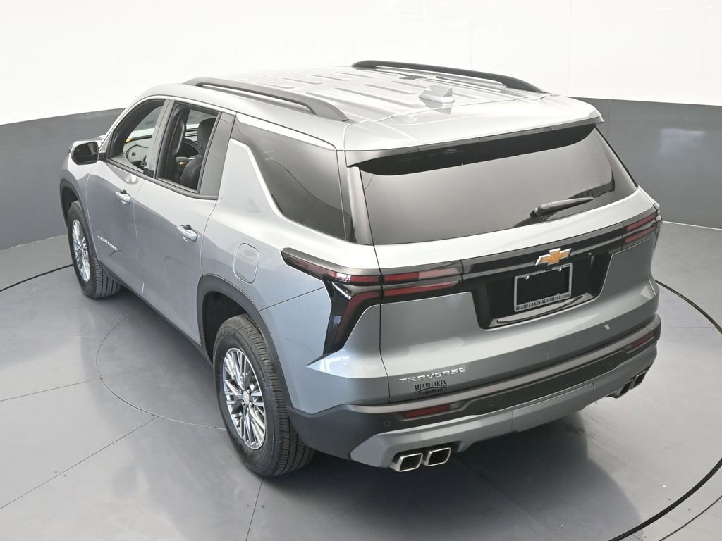 Used 2025 Chevrolet Traverse LT image 51
