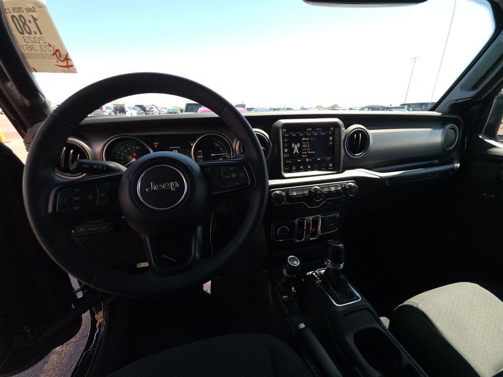 Used 2023 Jeep Wrangler Unlimited w/ 8.4" Radio Group AWD/4WD image 6