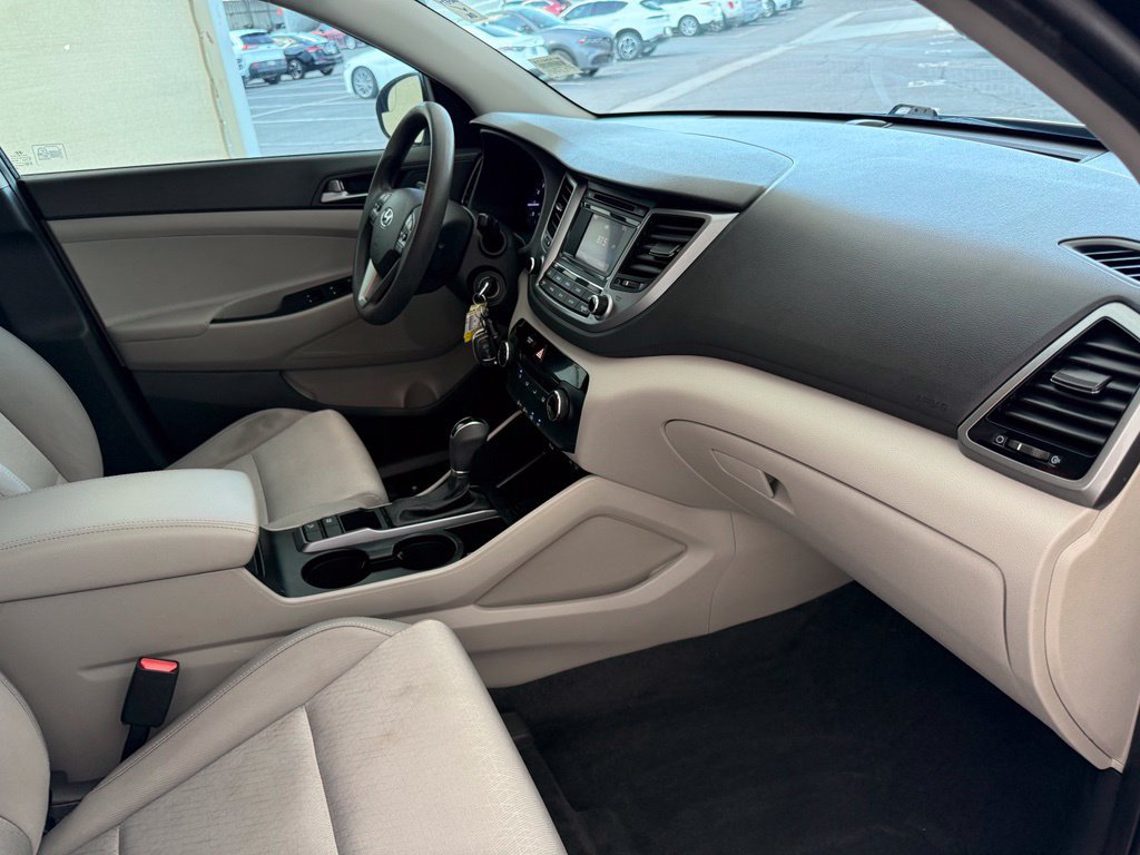 Used 2016 Hyundai Tucson SE w/ Option Group 02 FWD image 14