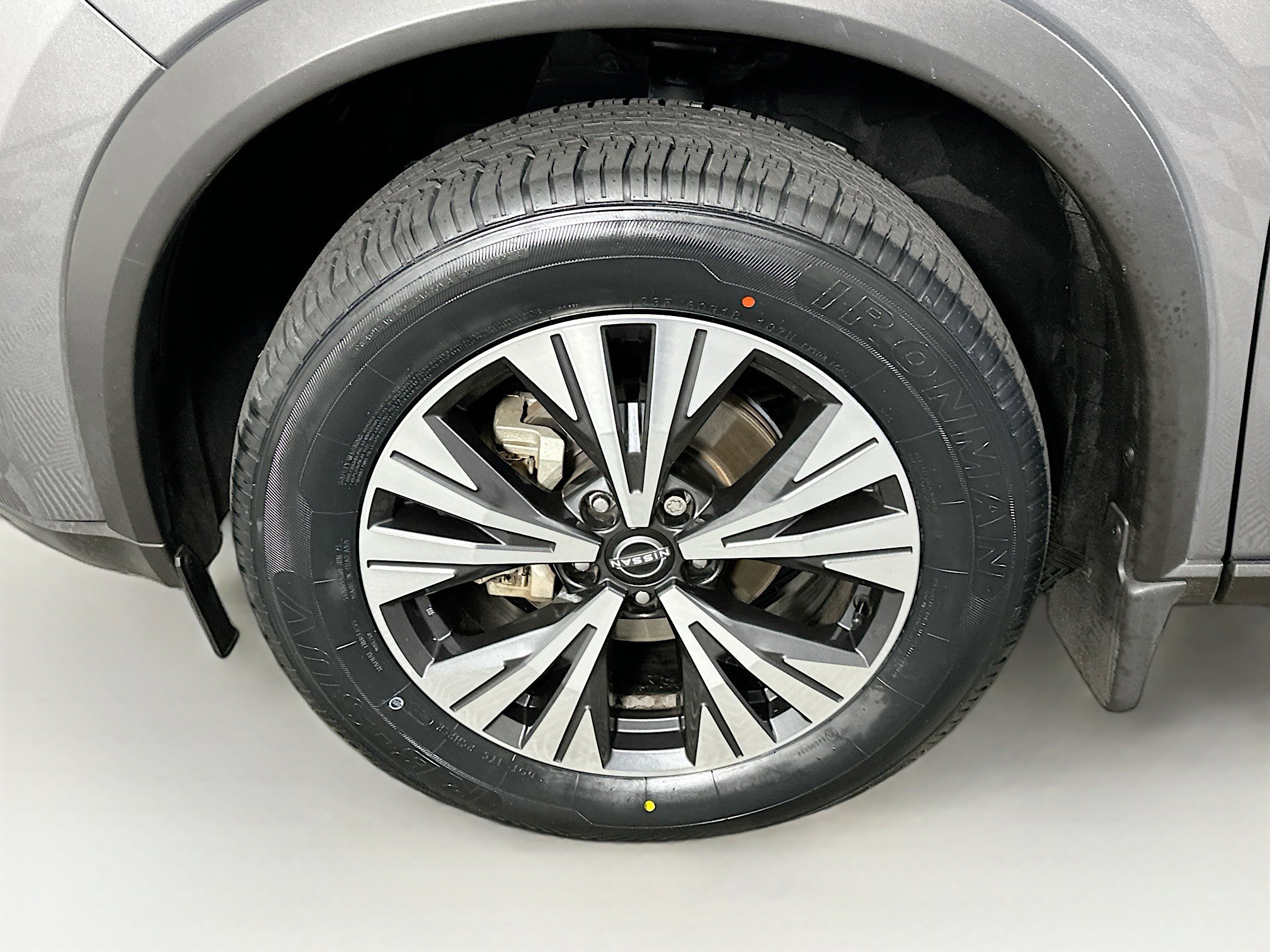 Used 2023 Nissan Rogue SV AWD/4WD image 11