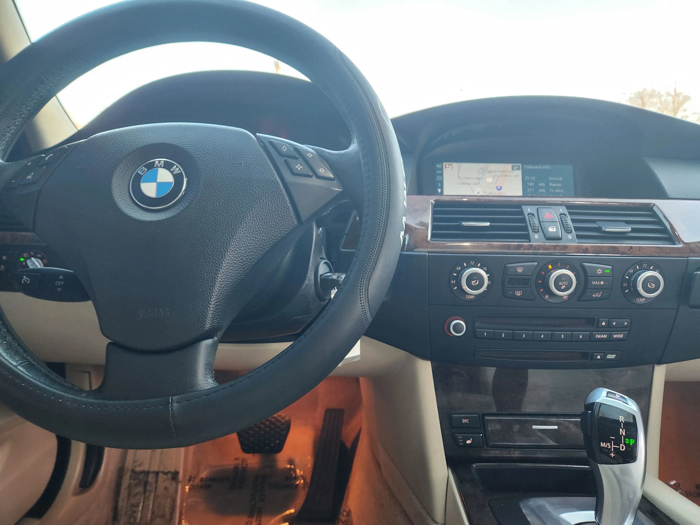 Used 2009 BMW 528i xDrive Sedan image 35