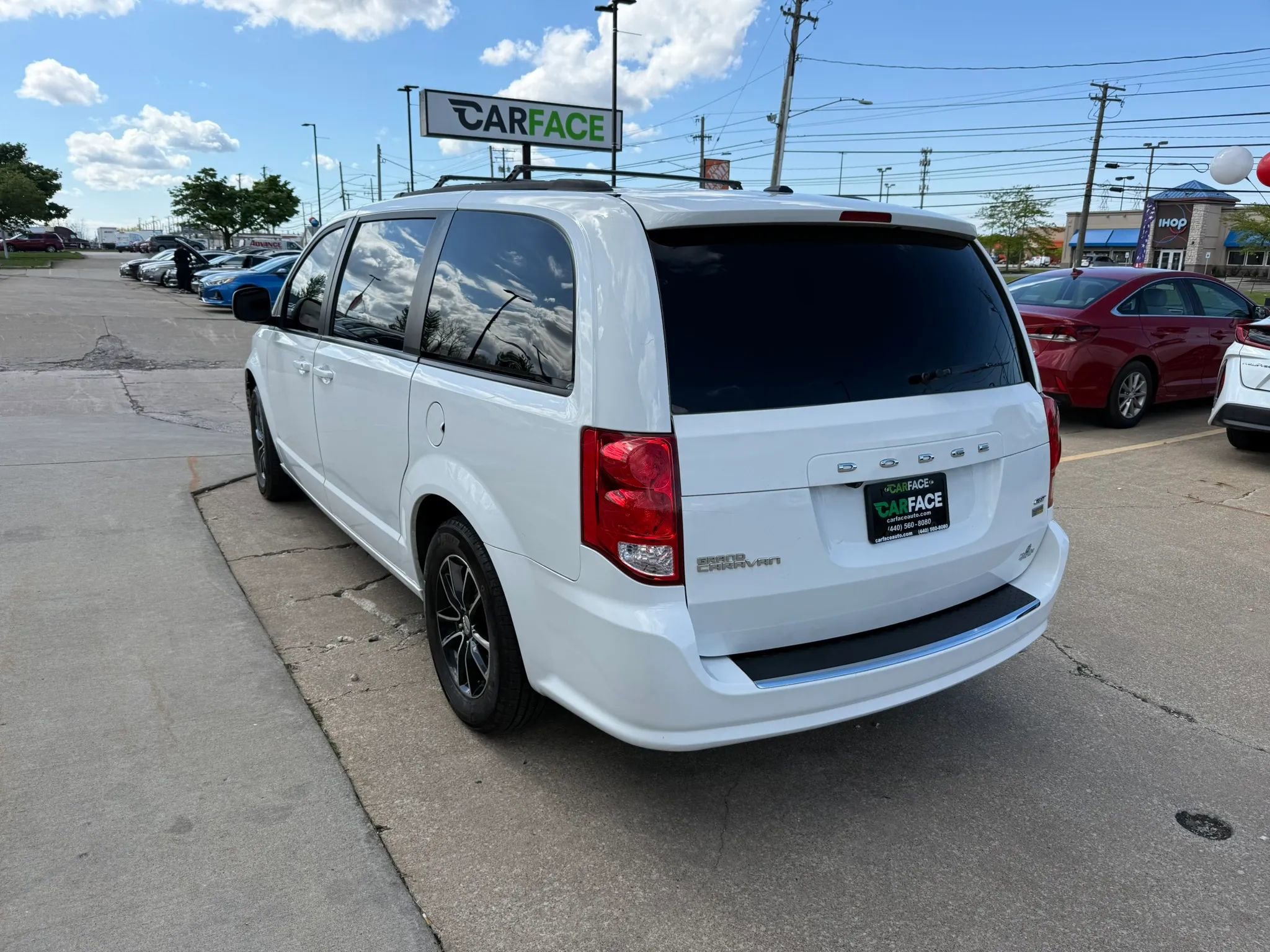 Used 2019 Dodge Grand Caravan GT FWD image 9