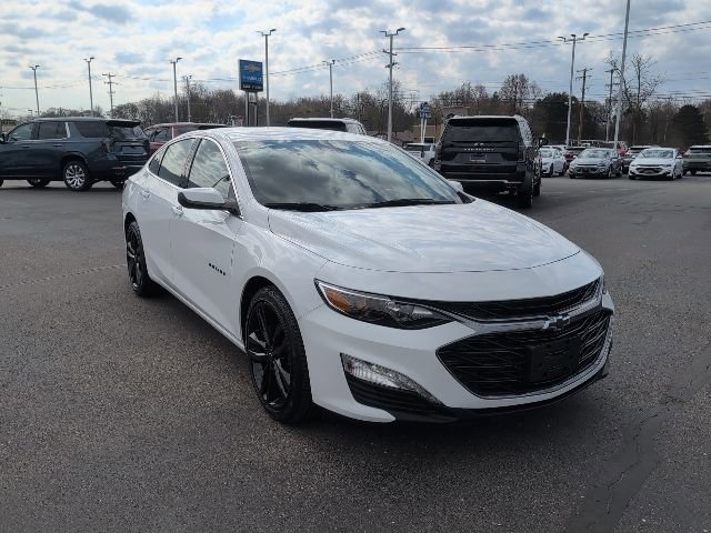 Used 2024 Chevrolet Malibu LT w/ Sport Edition FWD image 13