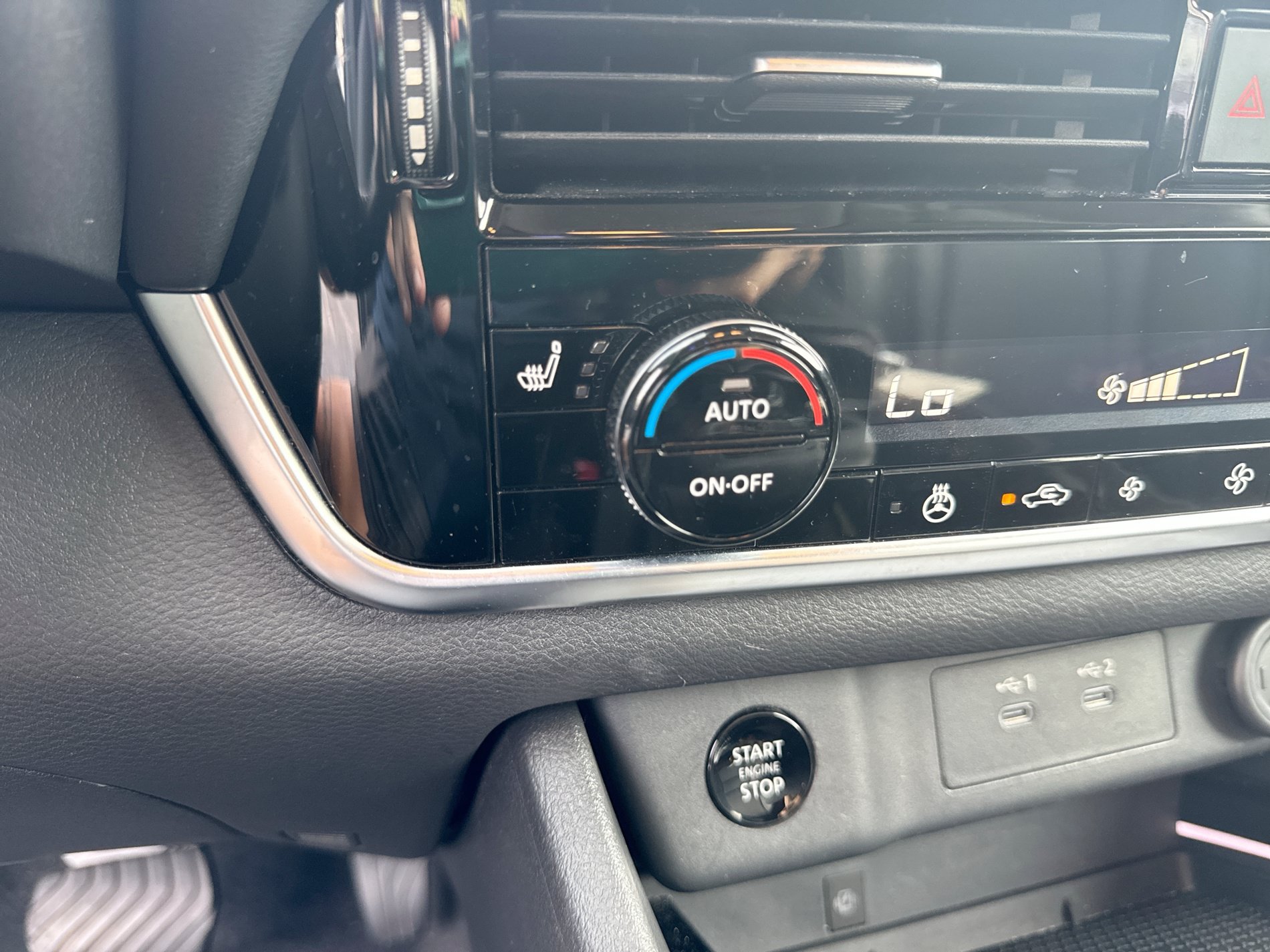 Certified 2026 Nissan Rogue SL AWD/4WD image 23