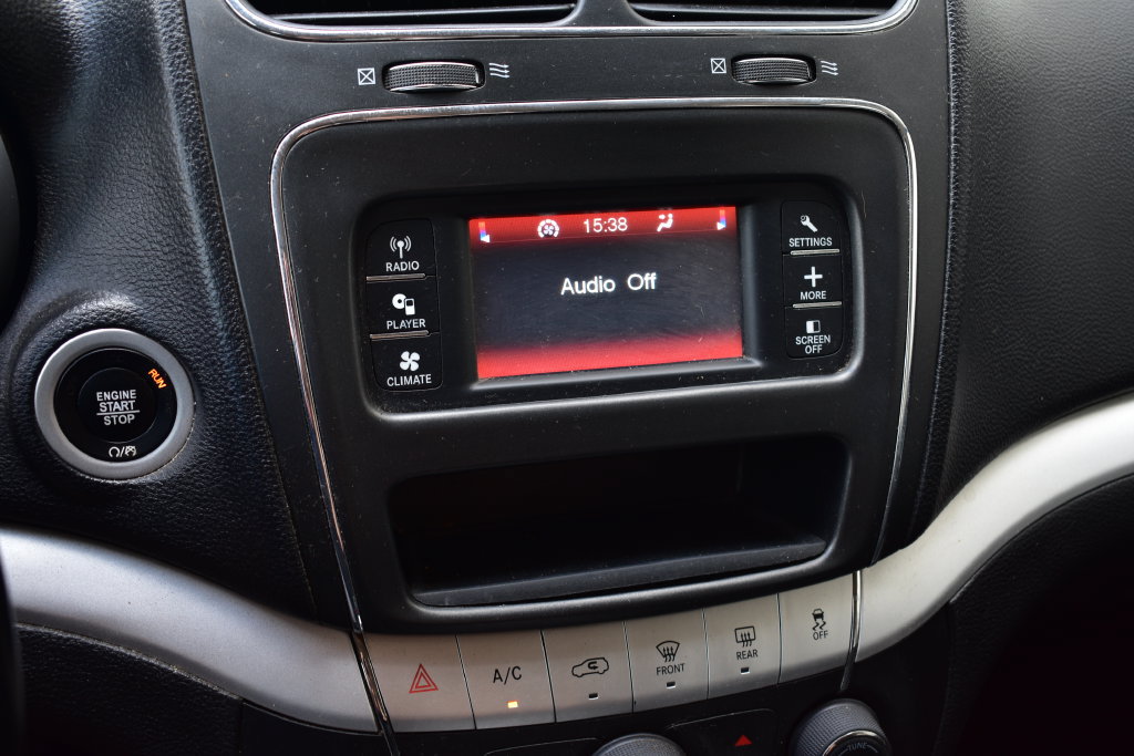 Used 2020 Dodge Journey SE w/ SE Popular Equipment Group FWD image 45