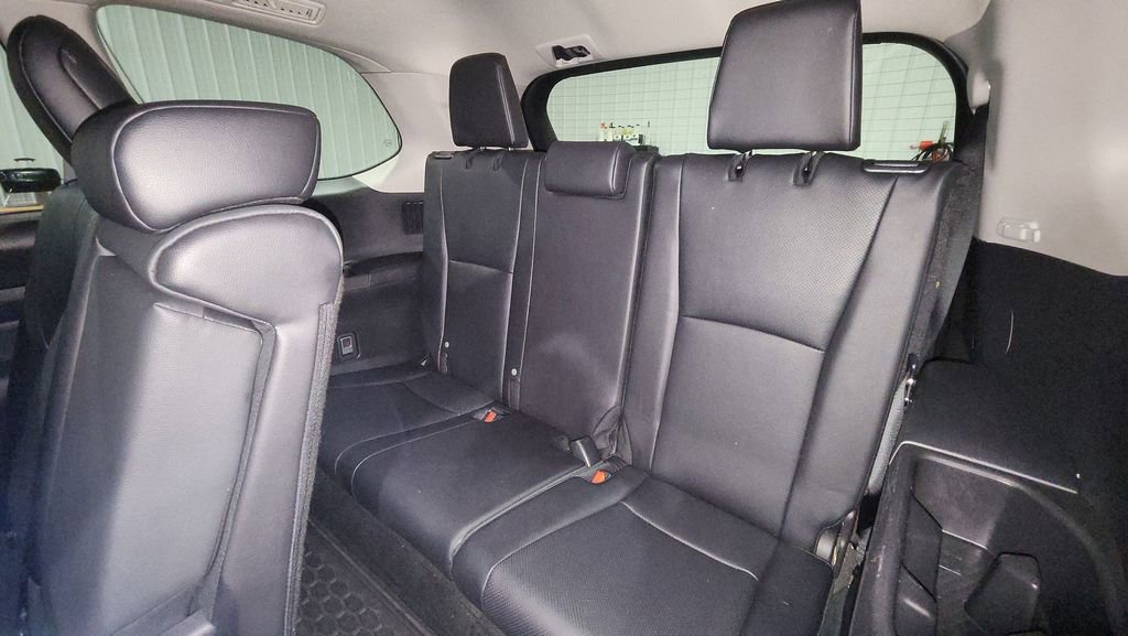 Used 2024 Toyota Grand Highlander XLE image 26