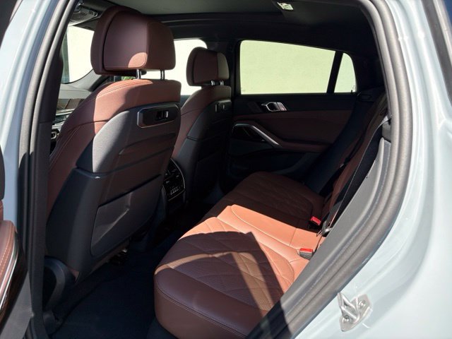 New 2027 BMW X6 xDrive40i w/ Climate Comfort Package AWD/4WD image 11