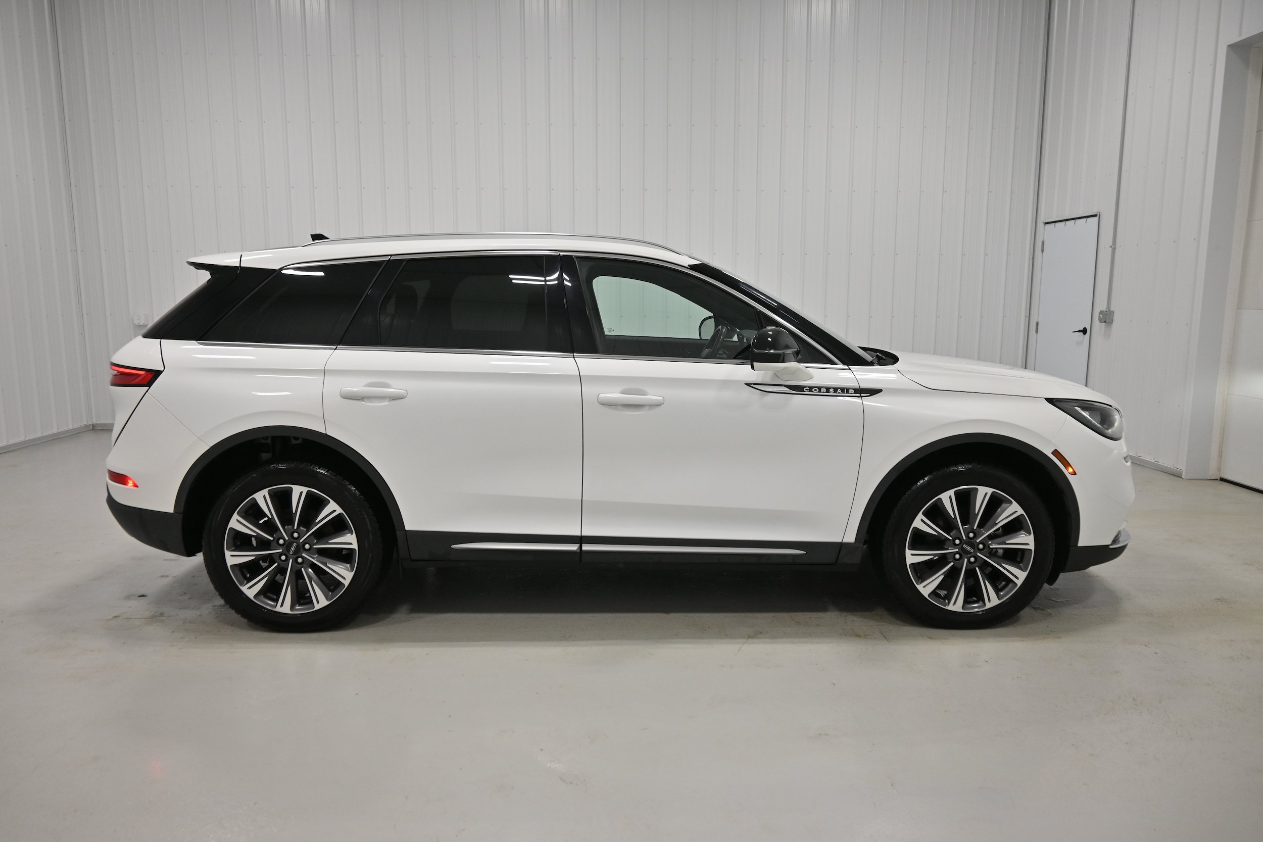 Used 2020 Lincoln Corsair Reserve w/ Elements Package AWD/4WD image 40