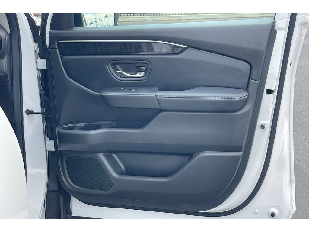 Certified 2025 Honda Pilot Elite image 22