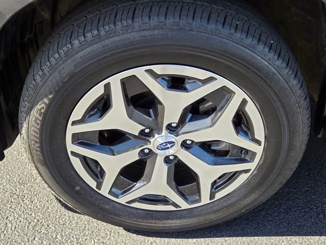 Used 2023 Subaru Forester Premium image 8