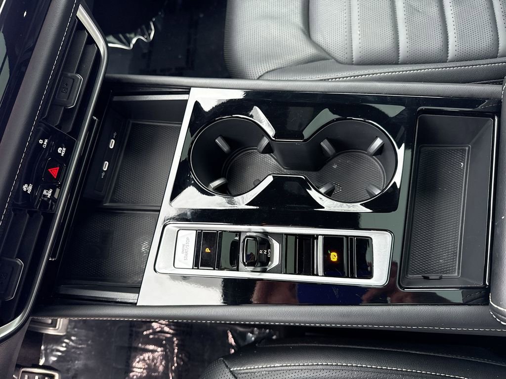 Used 2024 Volkswagen Atlas Cross Sport SEL R-Line image 21