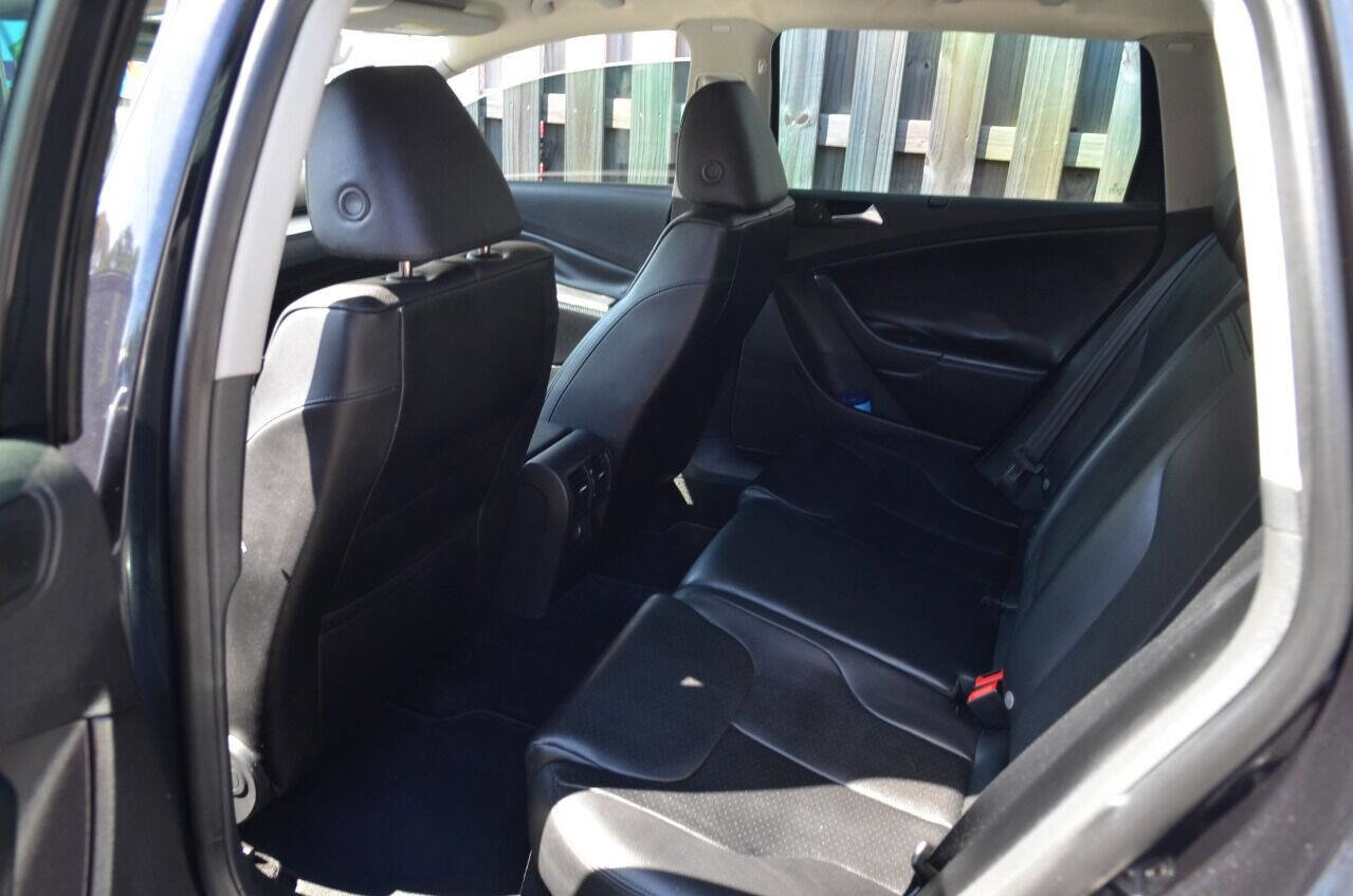Used 2010 Volkswagen Passat Komfort image 26