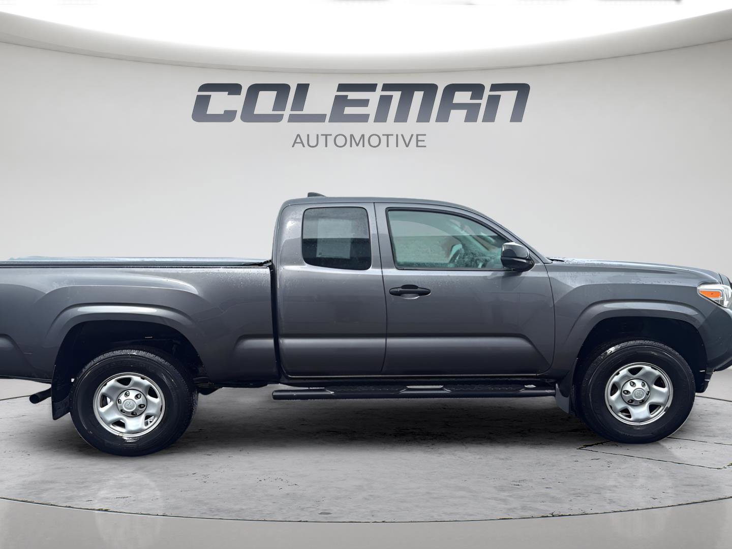 Used 2019 Toyota Tacoma SR image 5