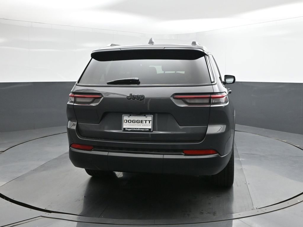 New 2025 Jeep Grand Cherokee L Altitude image 8