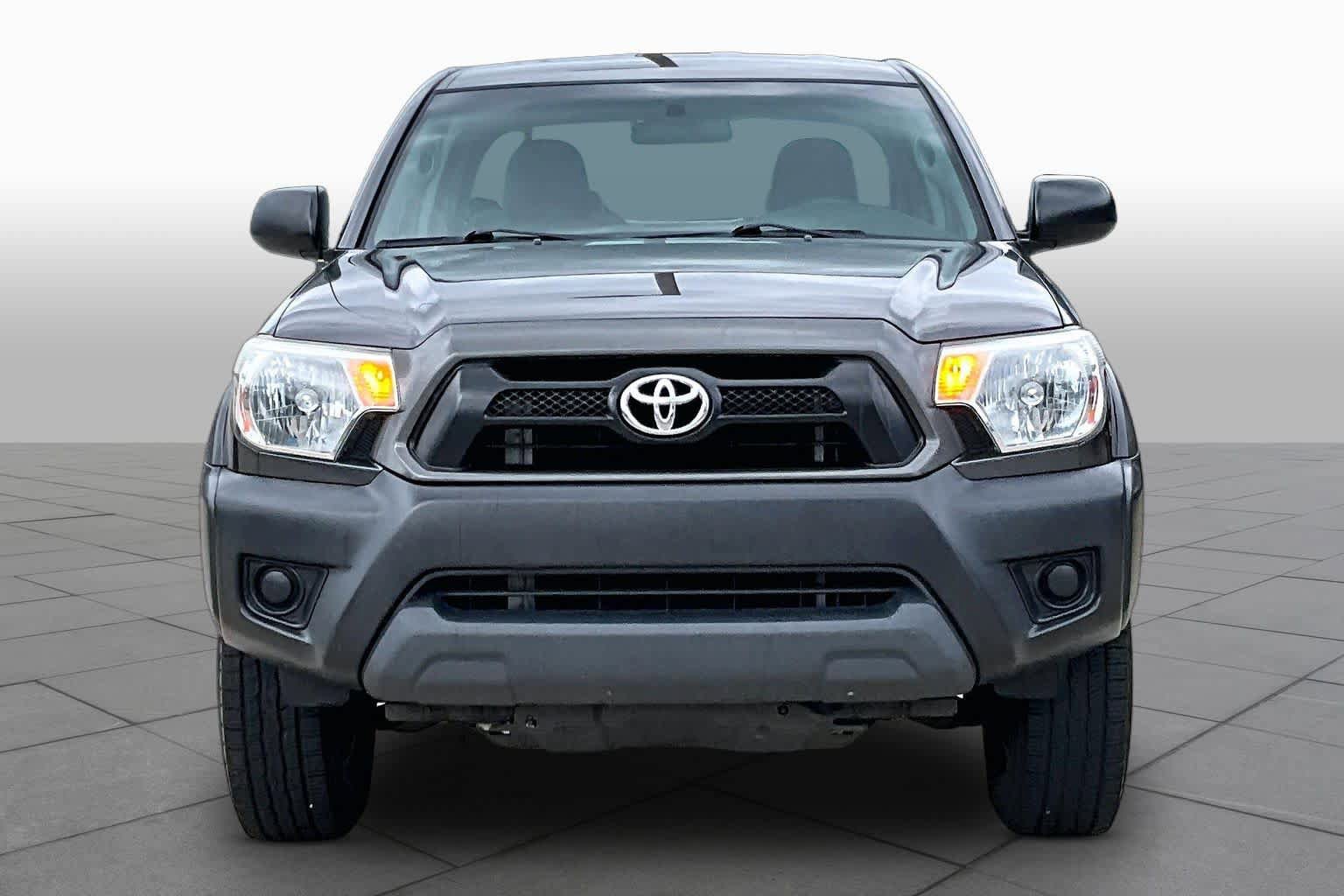 Used 2012 Toyota Tacoma PreRunner RWD image 4