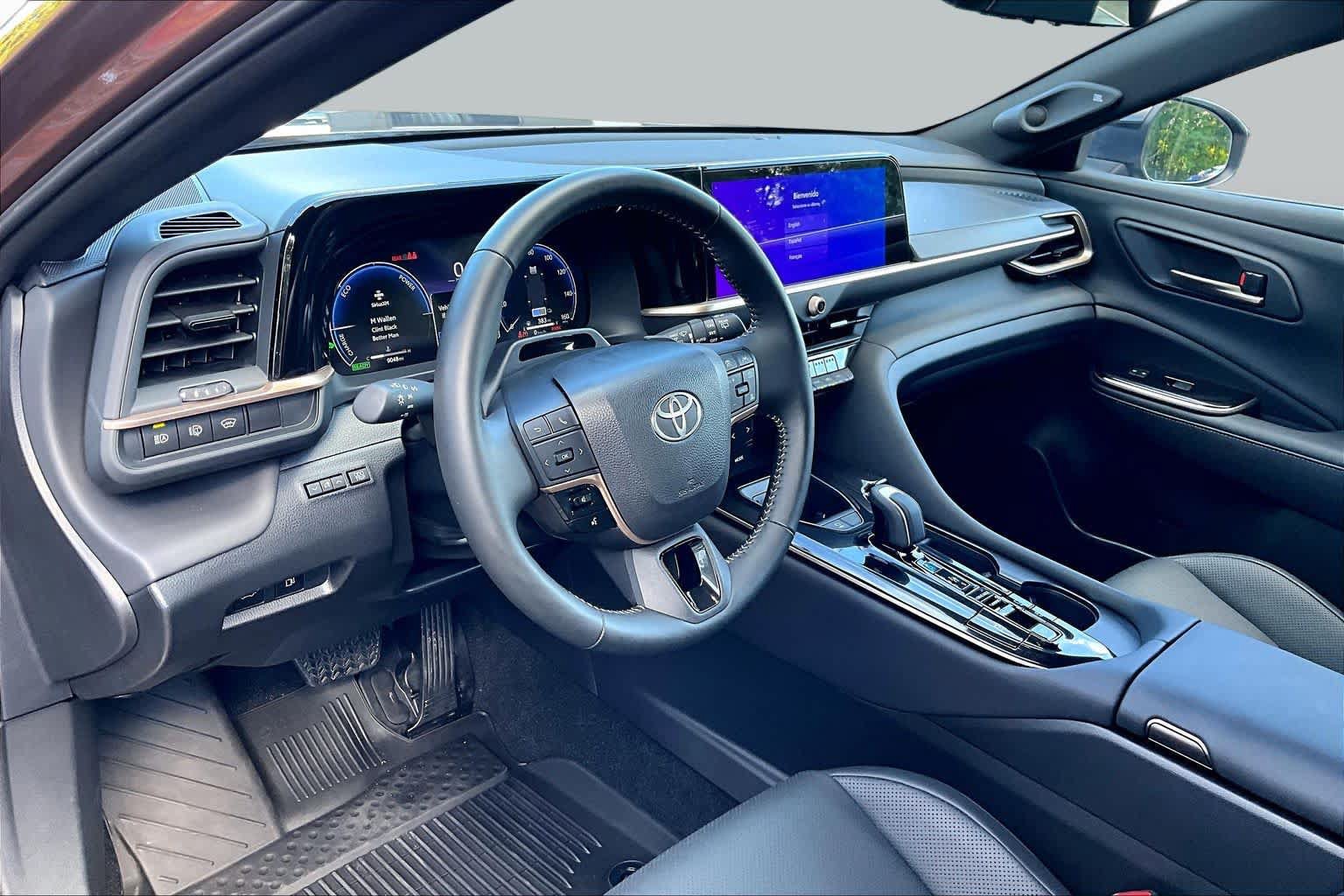 Used 2026 Toyota Crown Signia w/ Advanced Technology Package AWD/4WD image 16