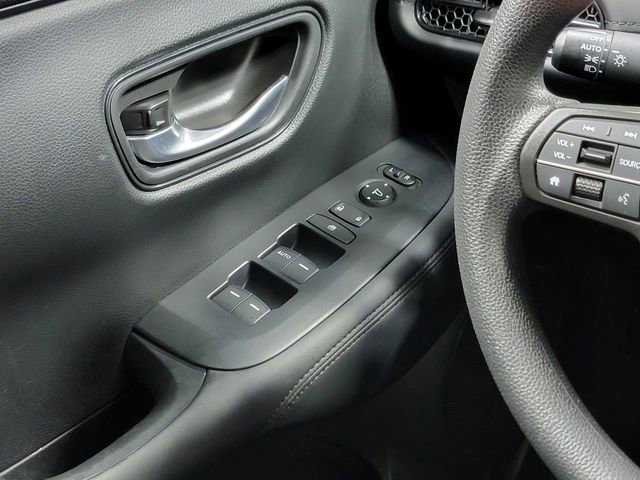 Used 2025 Honda HR-V LX image 25