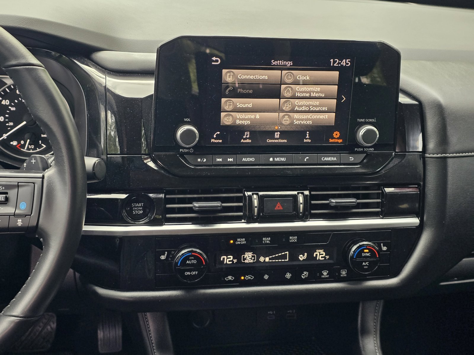 Used 2025 Nissan Pathfinder SV w/ SV Premium Package FWD image 16