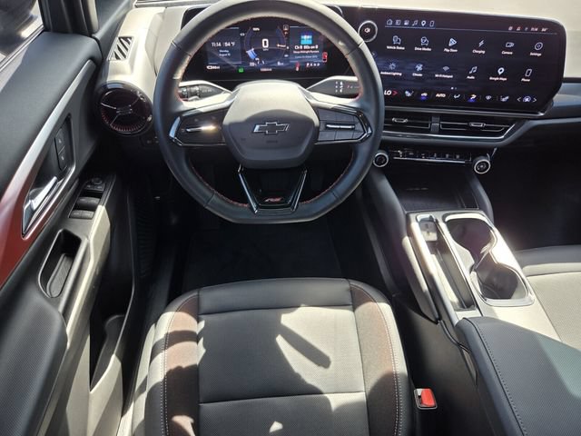 Certified 2025 Chevrolet Equinox EV RS FWD image 13
