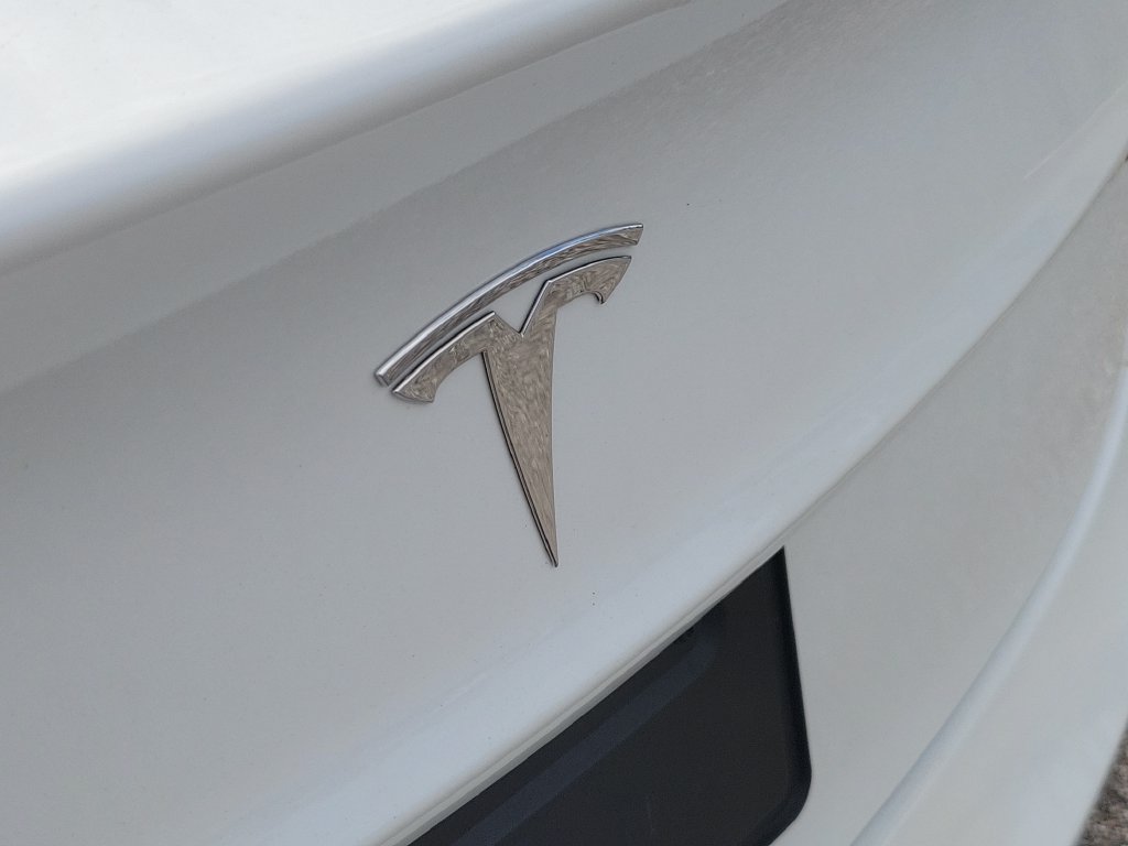 Used 2023 Tesla Model 3 Standard Range RWD image 6