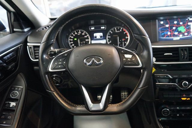 Used 2018 INFINITI QX30 Sport w/ Cargo Package image 29