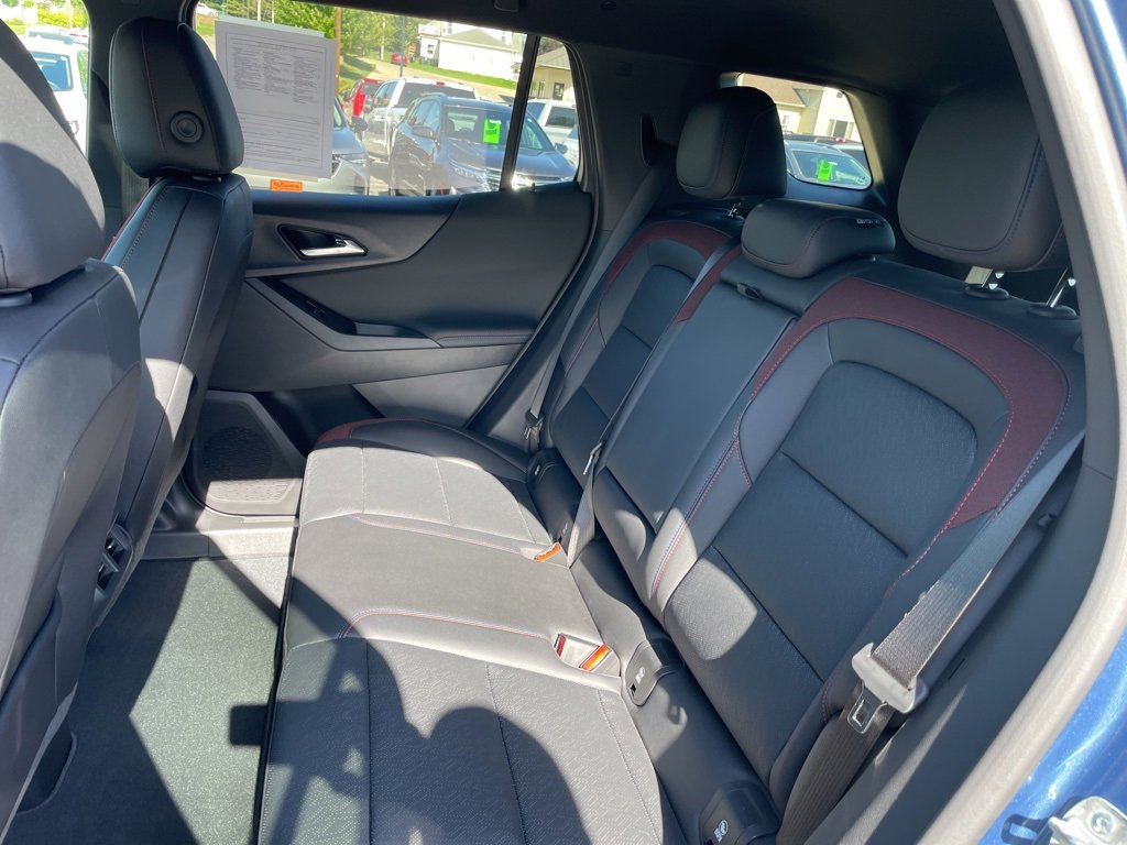 Used 2025 Chevrolet Equinox RS w/ Convenience Package III image 12