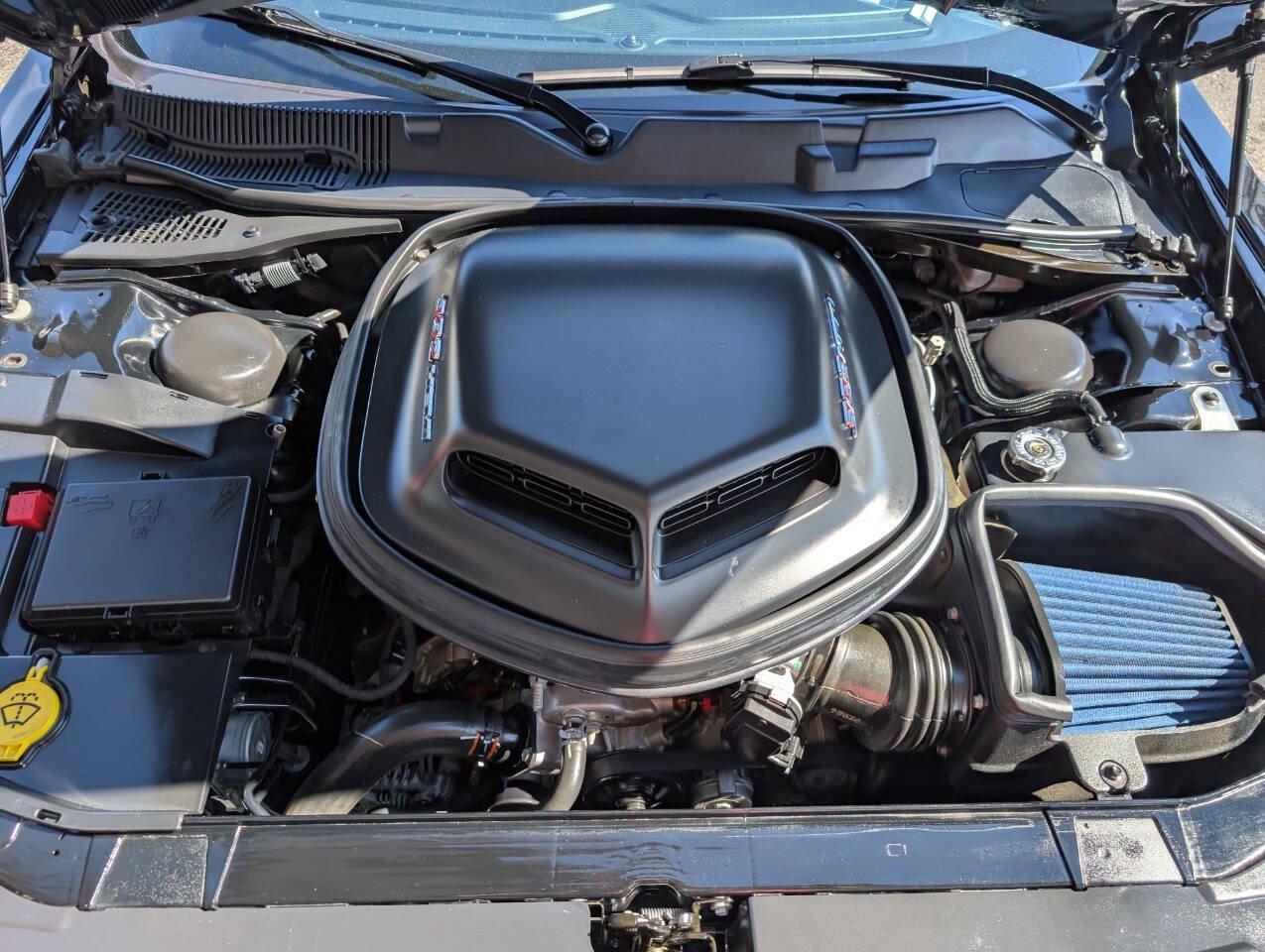 Used 2022 Dodge Challenger R/T Scat Pack w/ Shaker Package RWD image 9