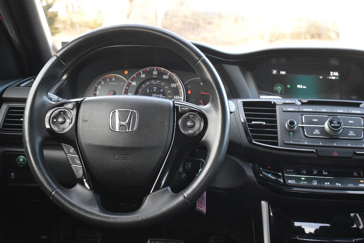 Used 2016 Honda Accord Sport image 19