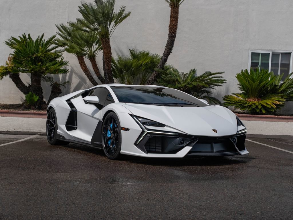Used 2025 Lamborghini Revuelto AWD/4WD image 28