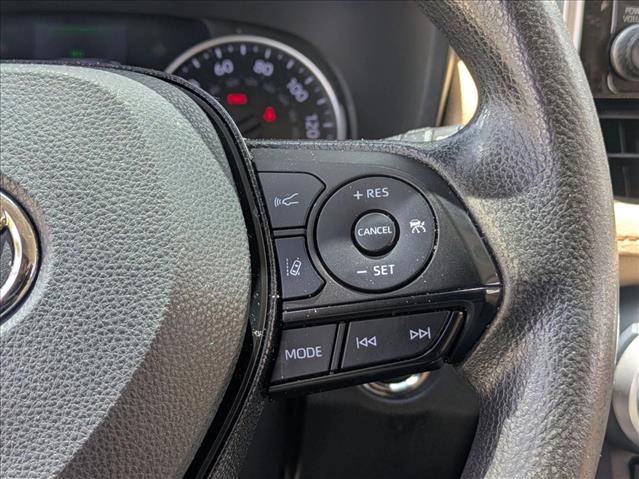 Certified 2021 Toyota RAV4 XLE w/ Convenience Package FWD image 12