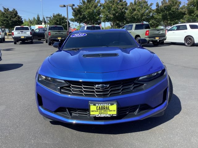 Used 2022 Chevrolet Camaro LT RWD image 4