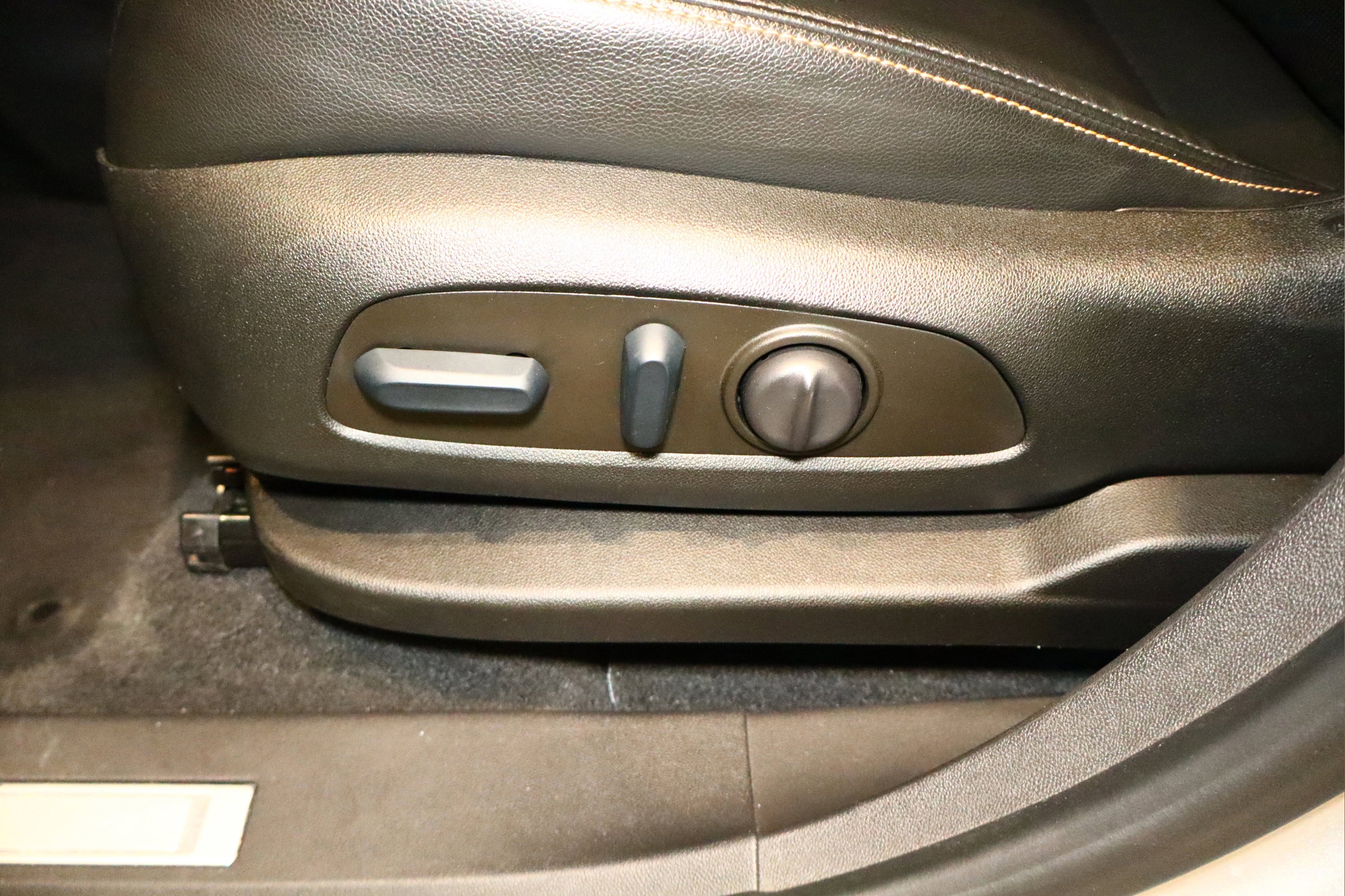 Used 2022 Chevrolet Equinox Premier image 21