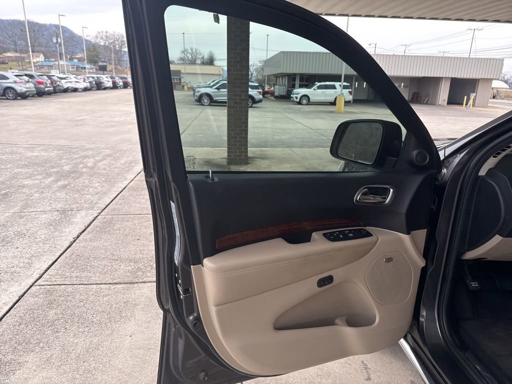 Used 2016 Dodge Durango Limited w/ Premium Group image 14