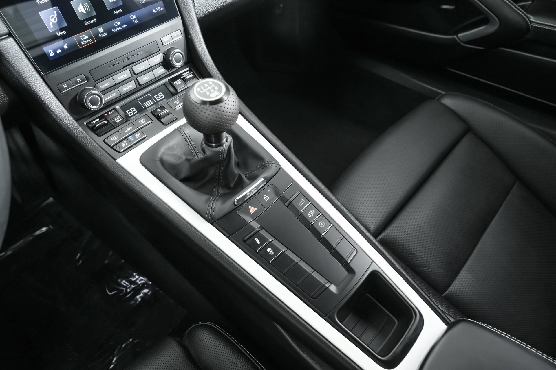 Used 2025 Porsche 718 Cayman RWD image 15