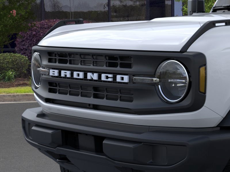 New 2025 Ford Bronco 4-Door AWD/4WD image 19