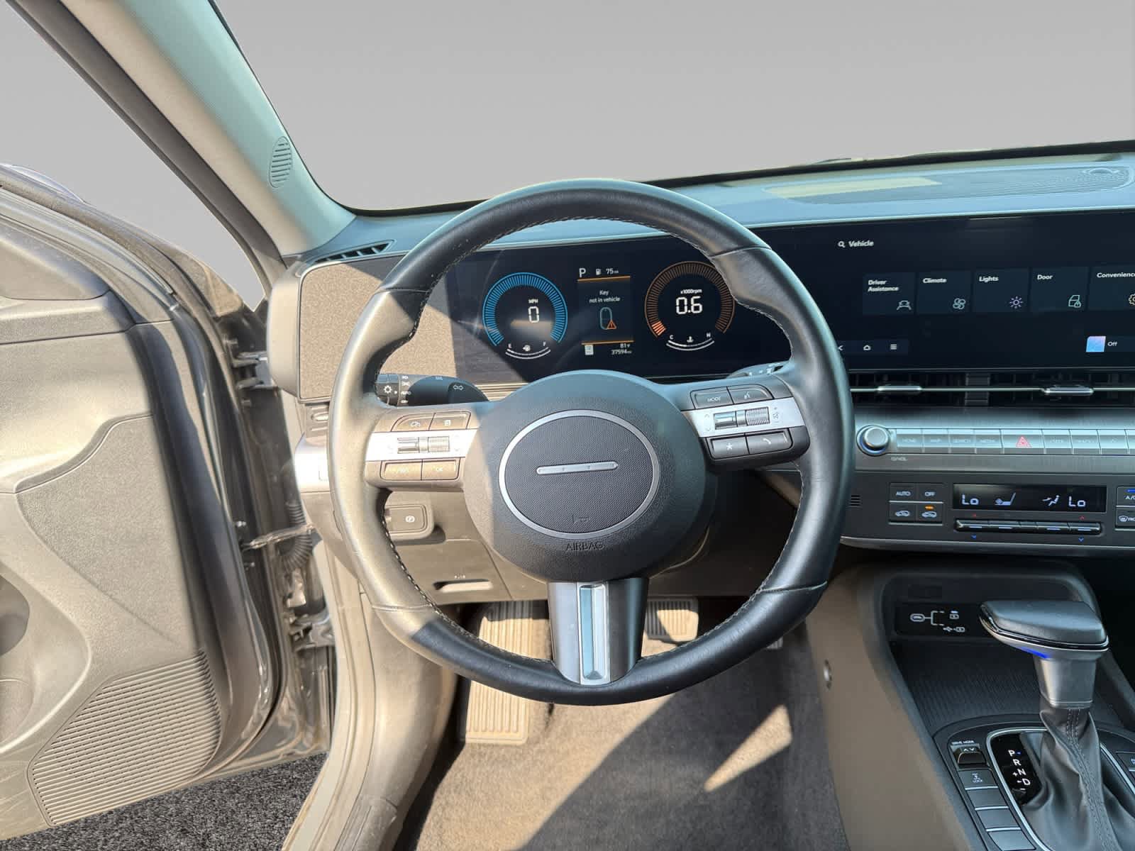 Used 2025 Hyundai Kona SEL AWD/4WD image 13