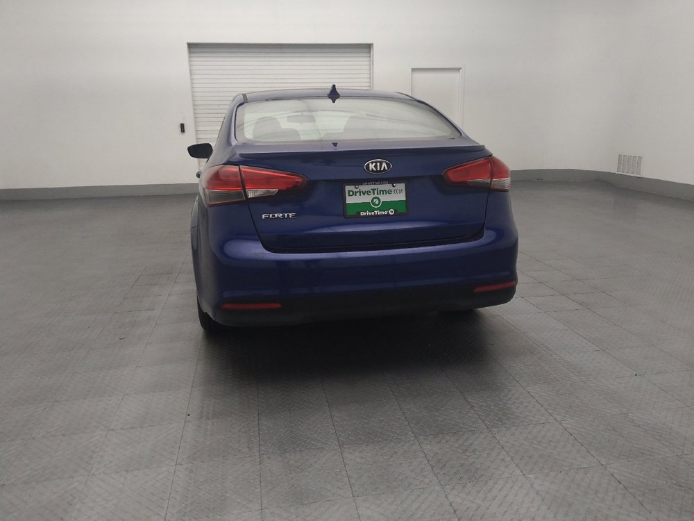Used 2017 Kia Forte LX image 6